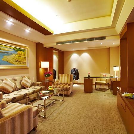 Harriway Hotel Chengdu Exterior photo