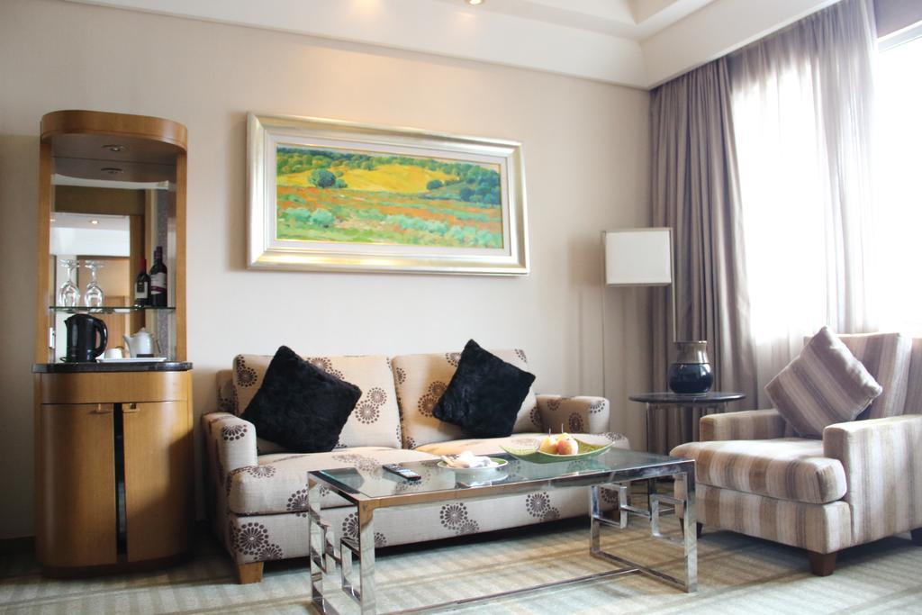Harriway Hotel Chengdu Exterior photo