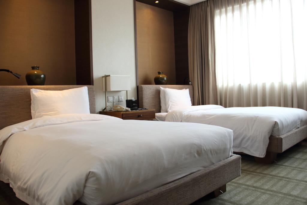 Harriway Hotel Chengdu Exterior photo