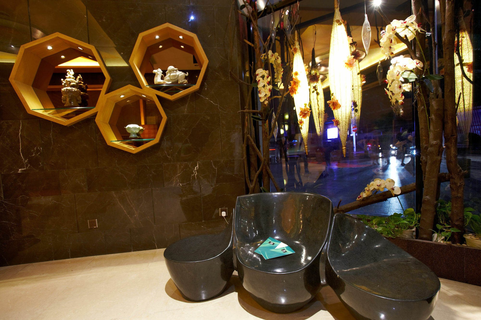 Harriway Hotel Chengdu Exterior photo